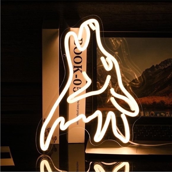 Lone Wolf Neon Sign Animal Lover Wilderness Nature Outdoor Light LED UnisexDecor - Picture 2 of 7
